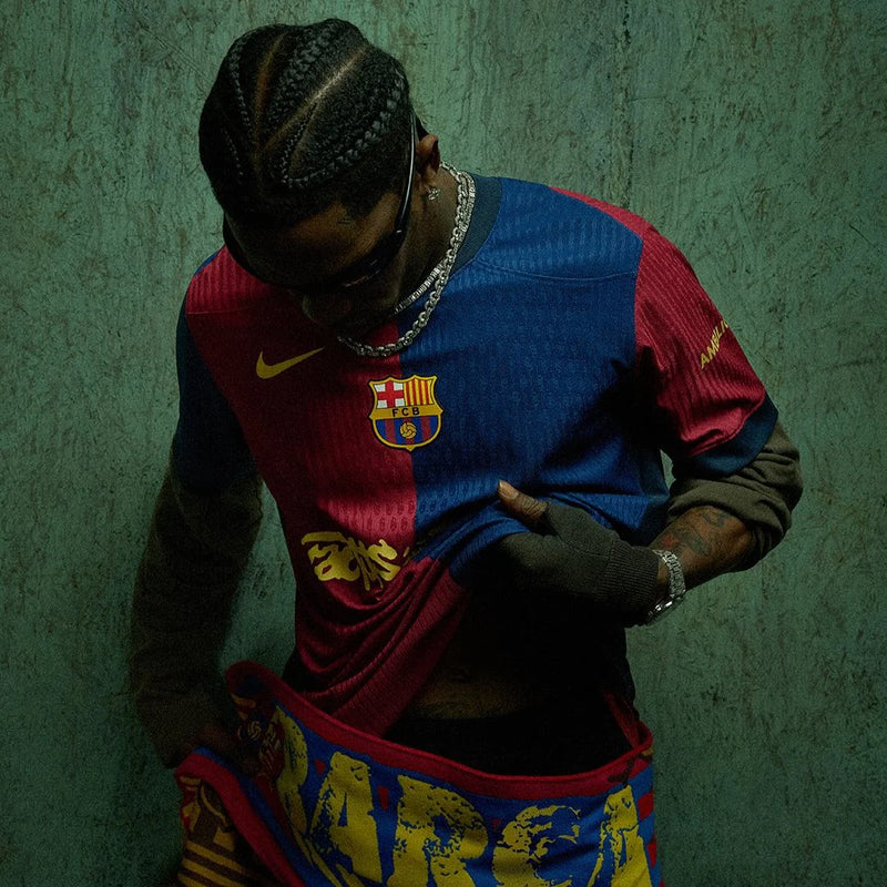 Camisa Barcelona TRAVIS SCOTT Home 24/25 - Torcedor Masculina